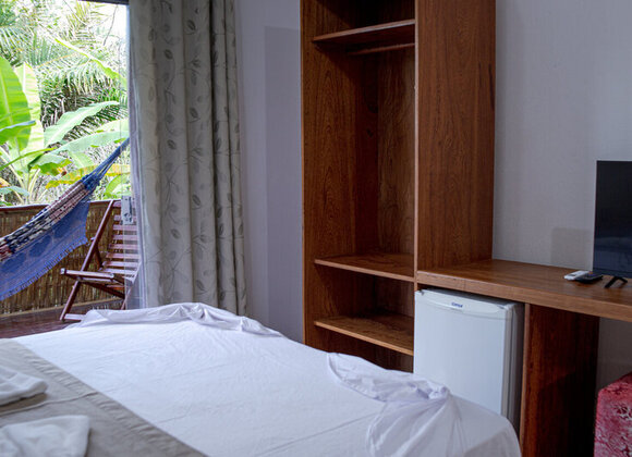 Quarto Duplo com Cama Extra