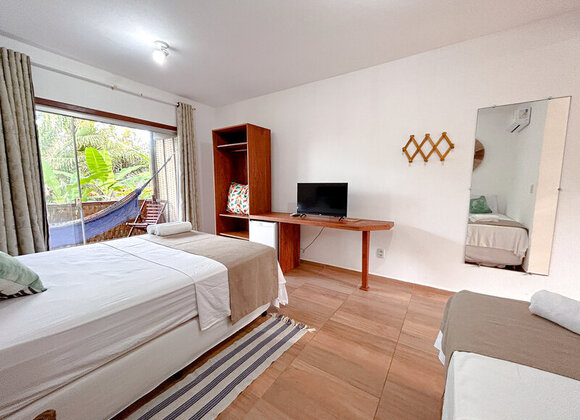 Quarto Duplo com Cama Extra