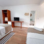 Quarto Duplo com Cama Extra