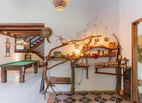 Suíte Duplo Deluxe – Vista, Espaço e Aconchego no Alto da Paz