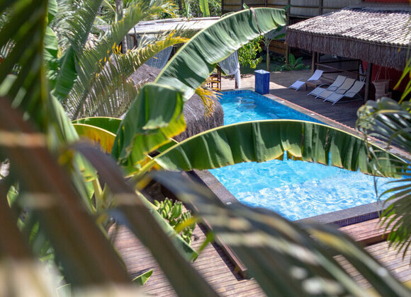 Suíte Duplo Deluxe – Vista, Espaço e Aconchego no Alto da Paz
